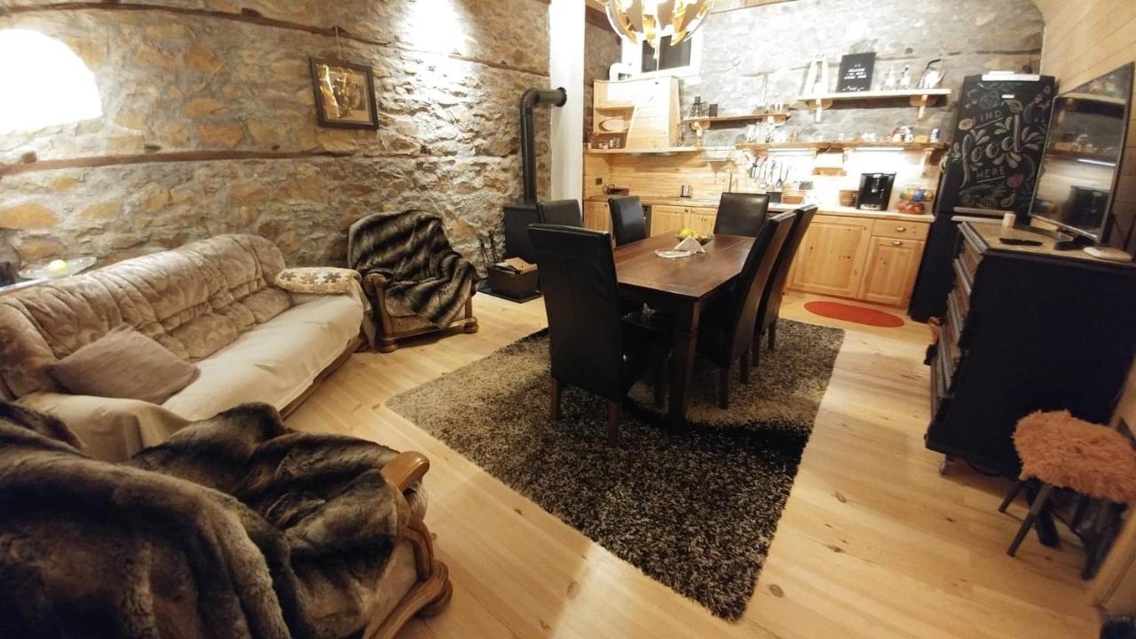 EskiZ - Our stone home Tsjepelare Eksteriør bilde
